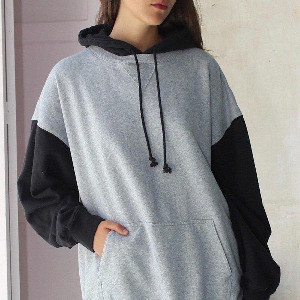 BRANDY MELVILLE grey oversized hoodie with black sleeves